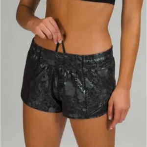 Lululemon Black Metallic Hotty Hot Shorts thumbnail 3