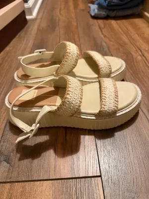 DV by Dolce Vit Platform Sandals thumbnail 4