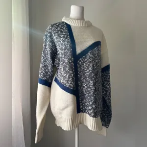 Vintage ‘90s Wrangler Marceau Collection Ivory & Navy Blue Pullover Sweater thumbnail 3