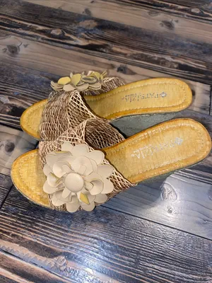 NIB Spring Step Beige Woven Slide Wedges with Flower Accent thumbnail 2