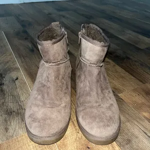Brown Suede Ankle Boots Size 7.5 thumbnail 6