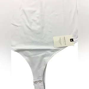 Pinkstyle Clothing Co Women’s L White Cap Sleeve Scoop Neck Smooth Bodysuit thumbnail 4