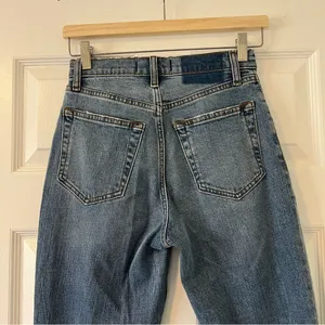 Abercrombie & Fitch The 90s Slim Straight Ultra High Rise Jeans 0/25 thumbnail 5