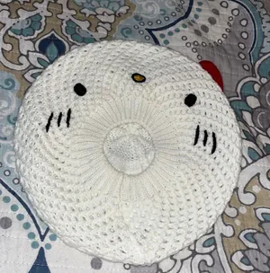 Crochet Hat thumbnail 1