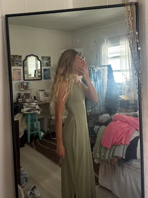 Long Green Dress Size M thumbnail 2