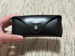 Sunglasses thumbnail 2