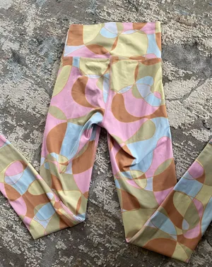 Beach Riot Piper Leggings in Waikiki Wave thumbnail 8