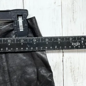 Sparkle & Fade Shorts Women 4 Black Leather Zip‎ Back Outseam Detail Chic Goth thumbnail 5