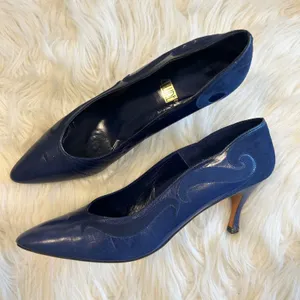 Allure Navy Blue Leather Suede Scroll Pointed Toe Pumps‎ Heels Made in Spain thumbnail 1