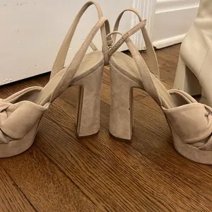 Sam Edelman suede heels thumbnail 2