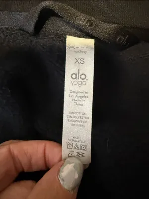Alo - Renown Cropped Button-Up Pullover thumbnail 6