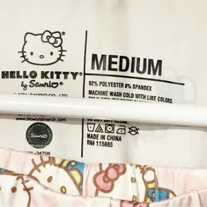 Hello Kitty Size Medium Pajama Set Pink Shorts Button Front Top‎ Ladies thumbnail 3