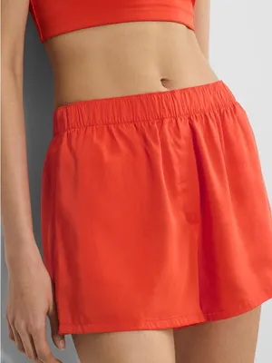 Aritzia Wilfred Distill Short Poppy Red high rise pull on sateen minimalist XS thumbnail 1