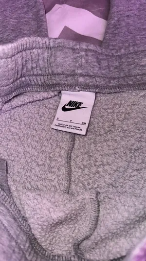 Grey Nike Sweatpants Women’s thumbnail 3