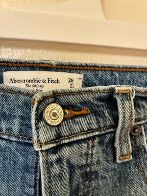 Jeans Abercrombie Size 26 /2s thumbnail 6