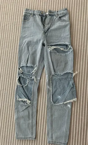 Adika Ripped Jeans thumbnail 3