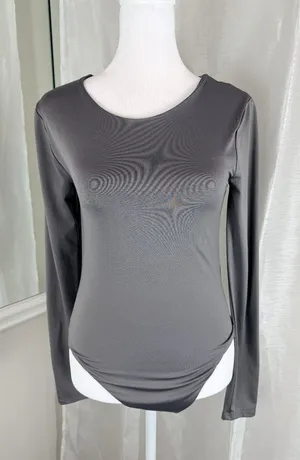 Forever 21 Women's Gray Long Sleeve Bodysuit Size M Stretch Scoop Neck Slim thumbnail 1