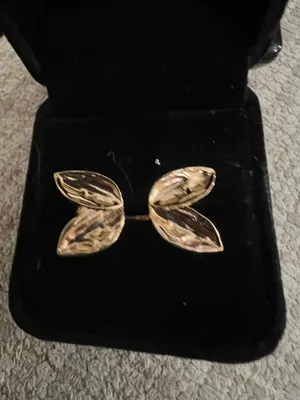 Women’s Gorgeous Golden Statement Ring Adjustable Size 7 thumbnail 1