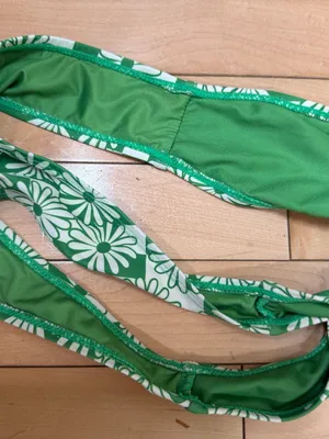 Nasty Gal Green Pop Daisy Floral Print Bikini Size 4 / Small thumbnail 5