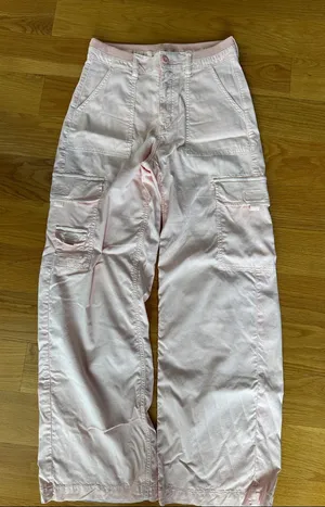 American Eagle Outfitters Cargo Pants thumbnail 1