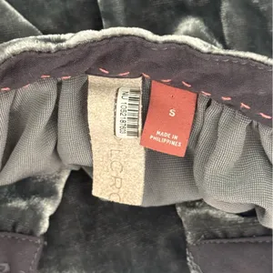 Anthropologie Pilcro Velvet Femme Button Down Crushed Velvet Top in Gray thumbnail 4