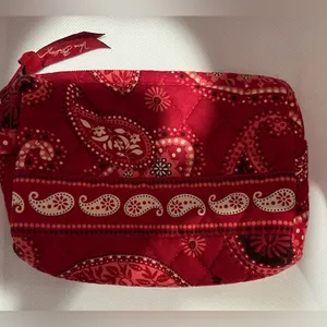 RETIRED: Vera Bradley | small Mesa Red cosmetic bag. thumbnail 10