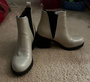 Dirty Laundry Boots thumbnail 2