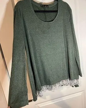 Sanifer Dark Olive Green Elongated Blouse Trimmed in White Lace - Size XL thumbnail 1