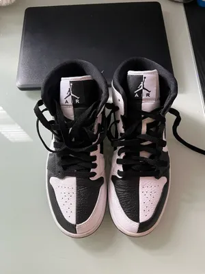 Air Jordan 1 Mid SE Nike thumbnail 2