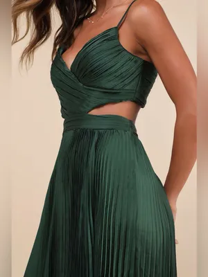 Lulu's Got the Glam Emerald Green Pleated Cutout Maxi Dress thumbnail 3