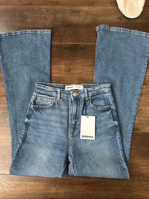 New with tags Bershka women’s flare denim jeans thumbnail 1