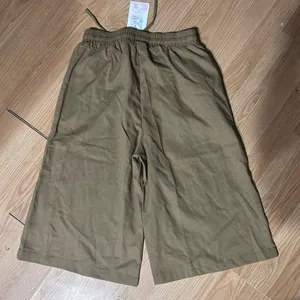 NWT medium Super cropped ladies long short pants, Wide leg thumbnail 4