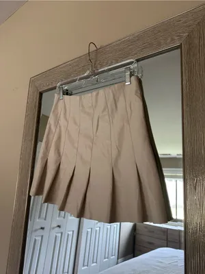En Saison Cream Faux Leather Pleated High Rise Mini Skirt NWT Size Medium thumbnail 4