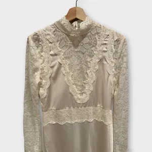 Elliatt Margot Lace Inset Long Sleeve Gown Size Medium thumbnail 11
