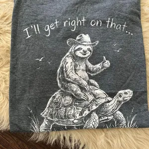 Source Unknown Heather Gray "I'll get right on that" Sloth on Turtle Graphic Tee T-shirt Size L thumbnail 2