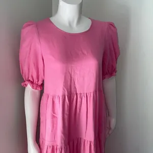 Petal & Pup Tiered Linen Maxi Dress Pink size 4 thumbnail 2