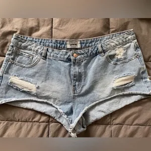 New Look Denim Mom Shorts, Size 14 thumbnail 3