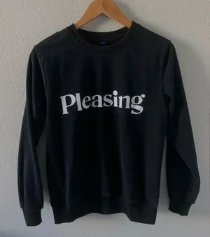 Black‎ Graphic Long Sleeve Sweatshirt with Graphic Print Pleasing thumbnail 1