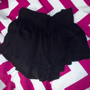 Fox Smocking Short in Black thumbnail 1