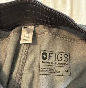 FIGS Scrub Pants thumbnail 2