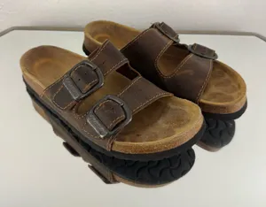 EASTLAND Vintage 90s Womens Brown Leather Dual Strap Buckle Slip On Sandals thumbnail 1