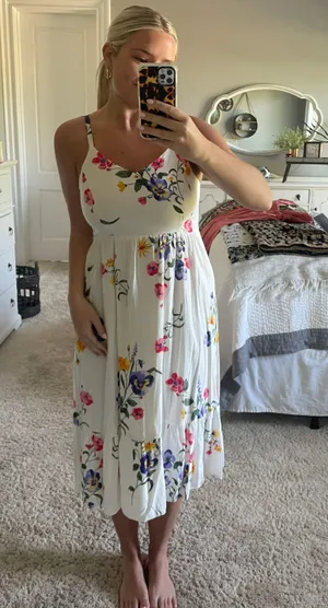 White Floral Dress Size M thumbnail 1