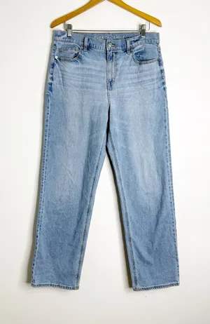 American Eagle Super High Rise Straight Jeans Size 10 Regular Light Wash Stretch thumbnail 1