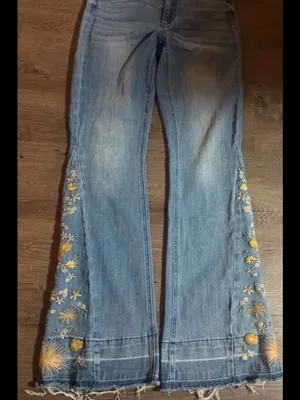 Ashley Mason embroidered flare legged jeans. Size 5/27" thumbnail 3
