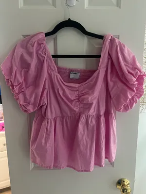 Old Navy Ruffle Sleeve Top thumbnail 1