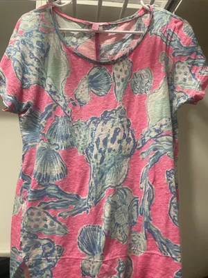 Lilly Pulitzer tee thumbnail 1