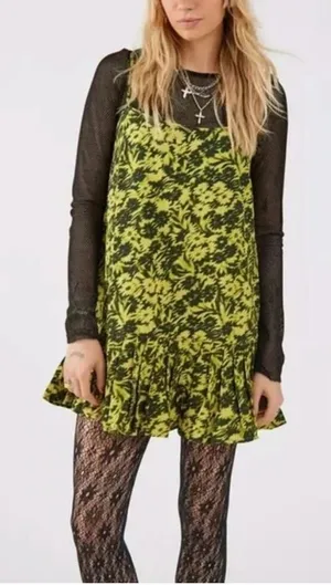 NEW Urban‎ Outfitters Camille Floral Mini Dress Women's Size S Y2K Fairycore thumbnail 1