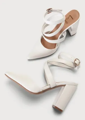Lulu’s White Pumps thumbnail 1