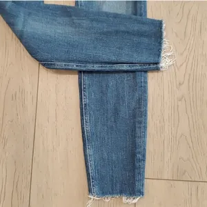 Zara Jeans Straight Leg Low Rise Raw Hem thumbnail 3