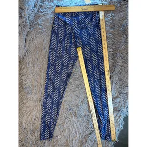 Onzie Flow Blue White Geometric Chevron High Waisted Yoga Leggings XS thumbnail 2
